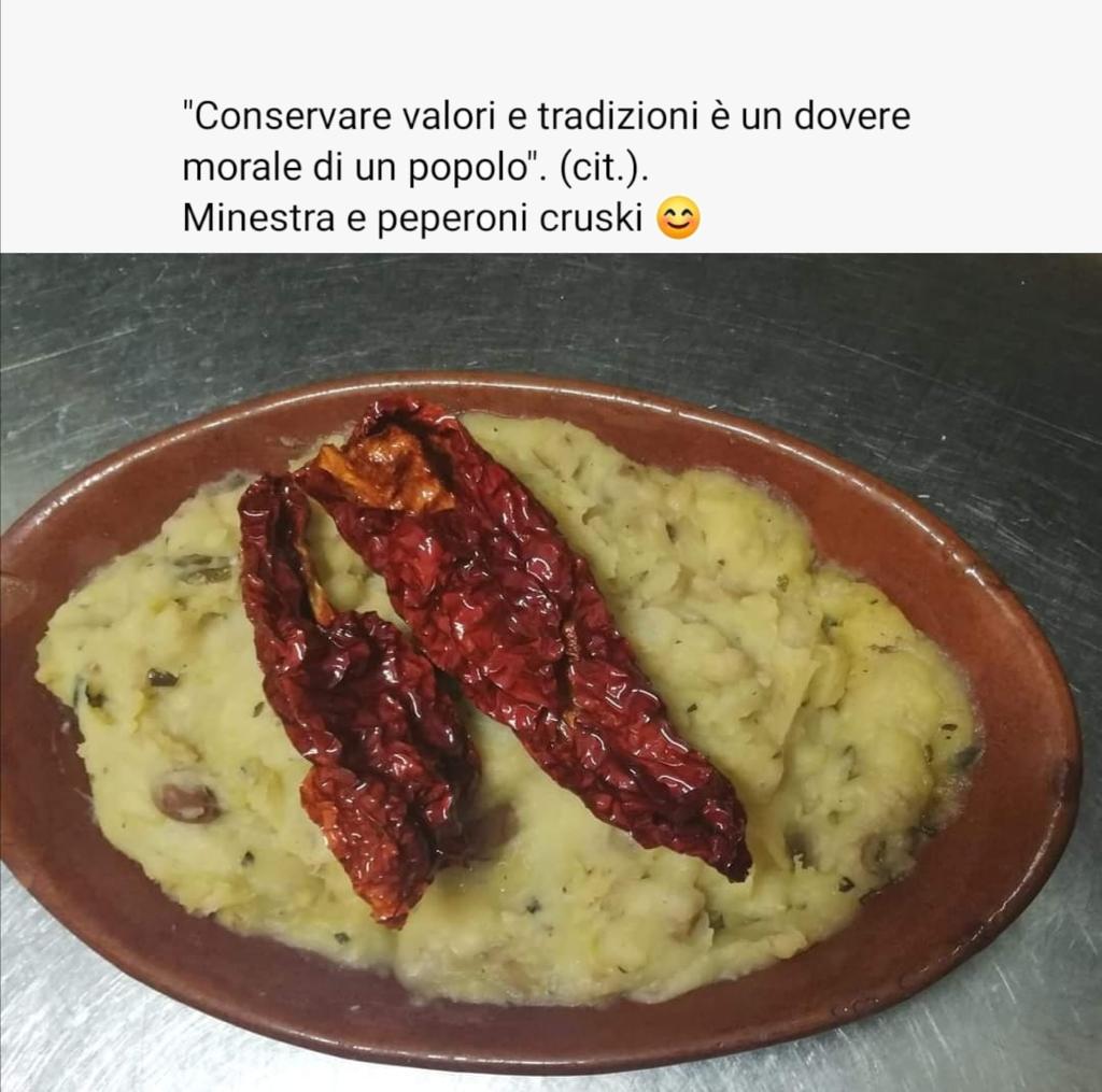 Piatto tipico del Pollino: minestra e peperoni cruschi